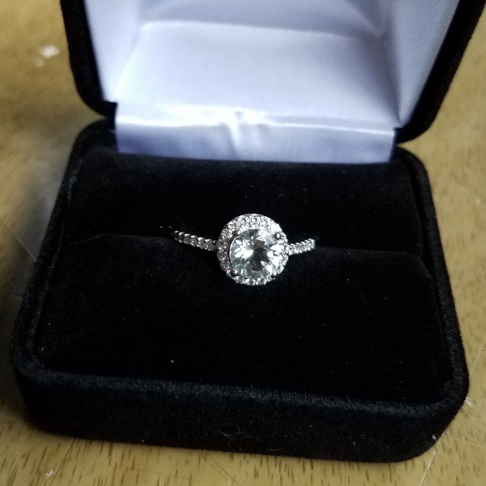 Kay Jewelers Aquamarine Halo Ring Size 6.5
